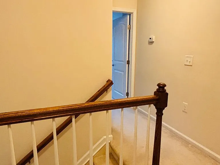 411 Chanson Dr — Photo 11