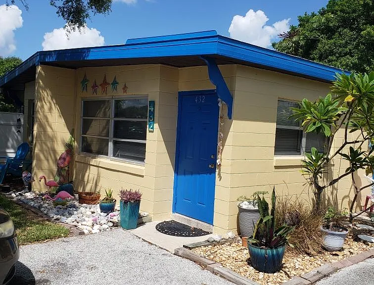 432 Jefferson Ave — Photo 1