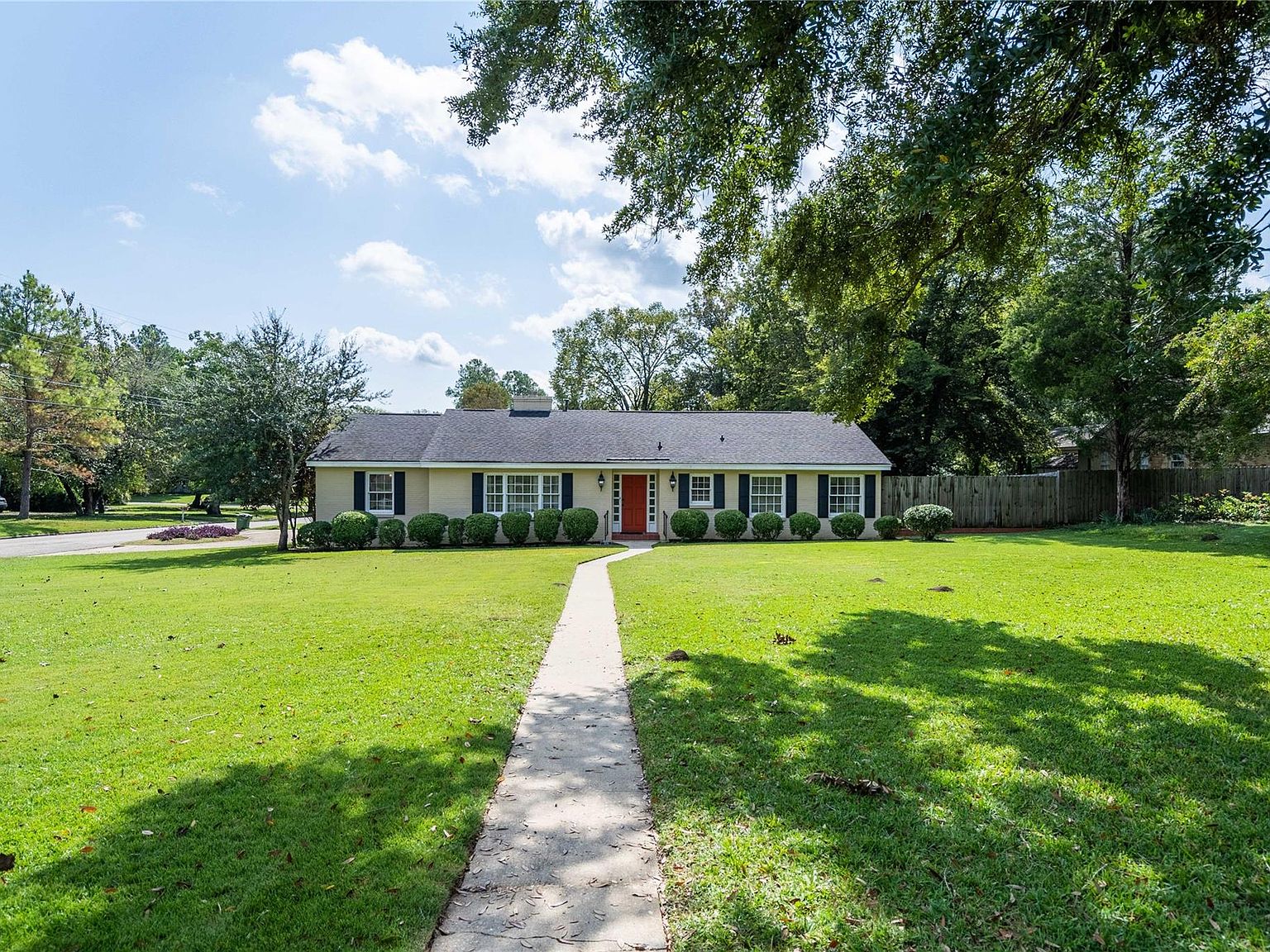 1274 Gregory Ave Montgomery Al 36111 Mls 481739 Zillow