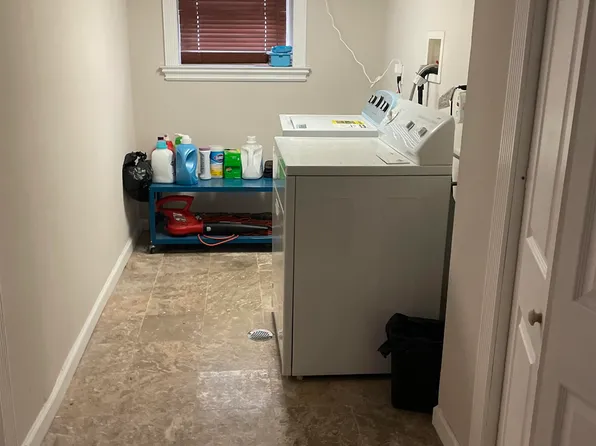 148 Nesbit Street image 13 of 13