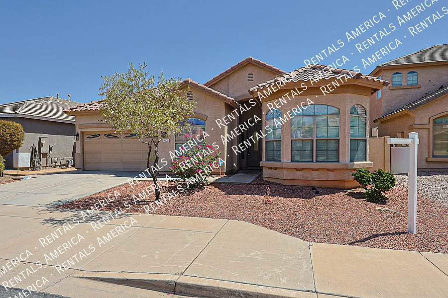 Updated 4 Bedroom Home in Gated Community — Photo 3
