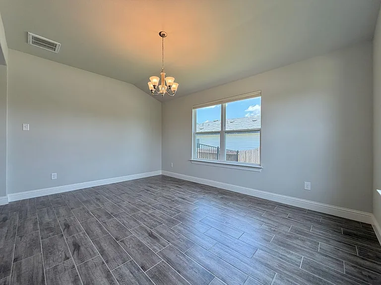 4300 Liberty Ln — Photo 15