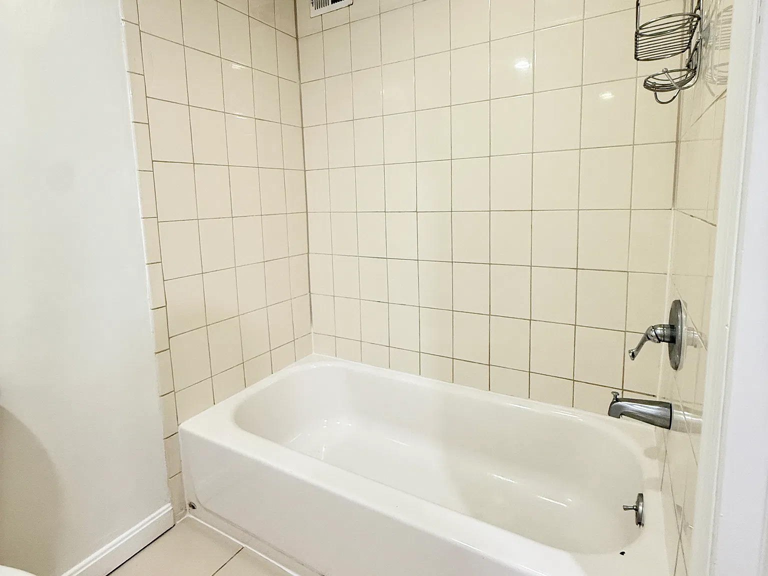 1 bed, 900 sqft, $1,649 — Photo 4