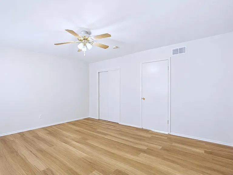 9 Netty St — Photo 17