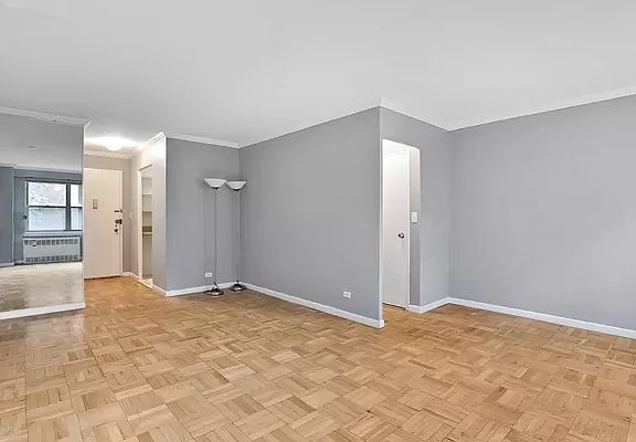 2nd image of 300 E 71st St APT 4P
