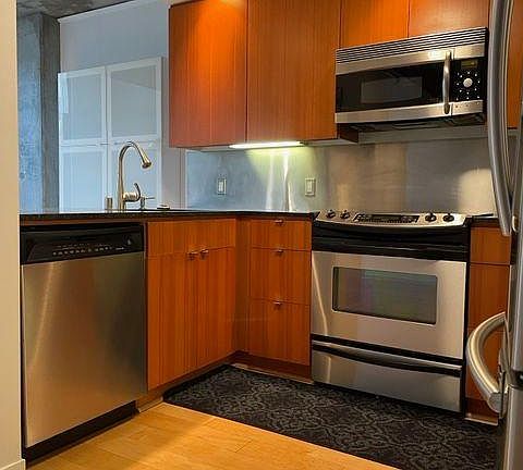 5th image of 77 Dow Pl APT 510