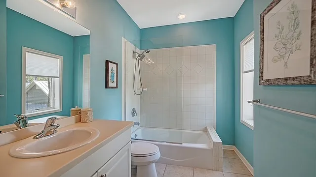1685 Laurel St #4 — Photo 8