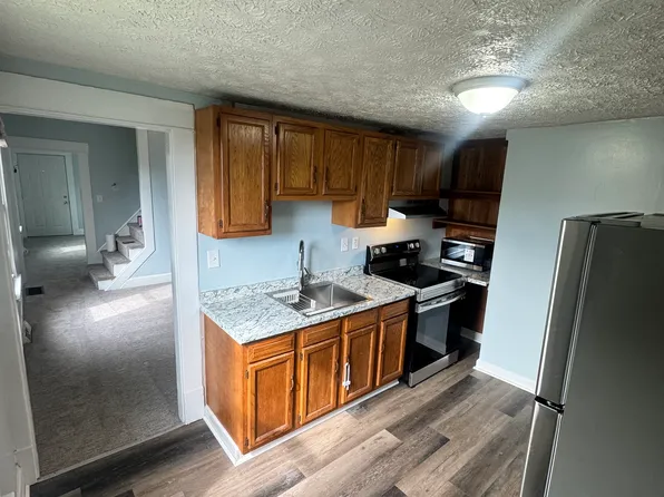 41 W Station St #43, Ashville, OH 43103