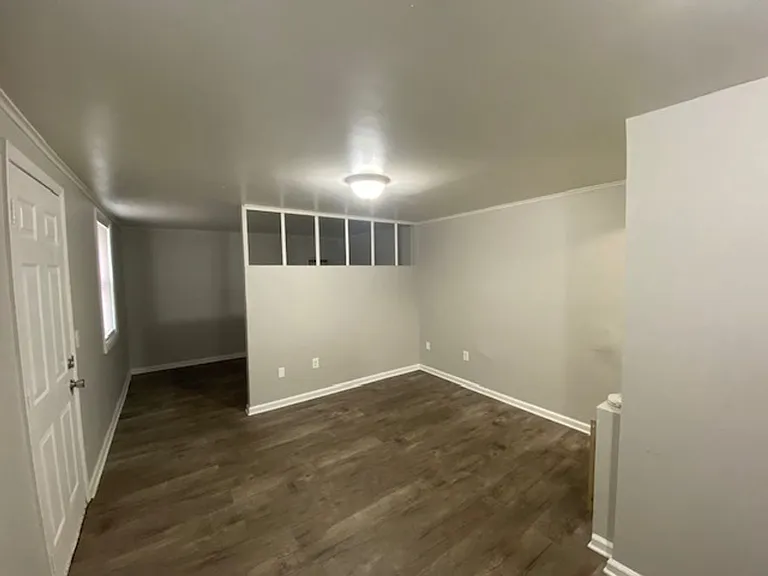 204 Courtyard Cir — Photo 15