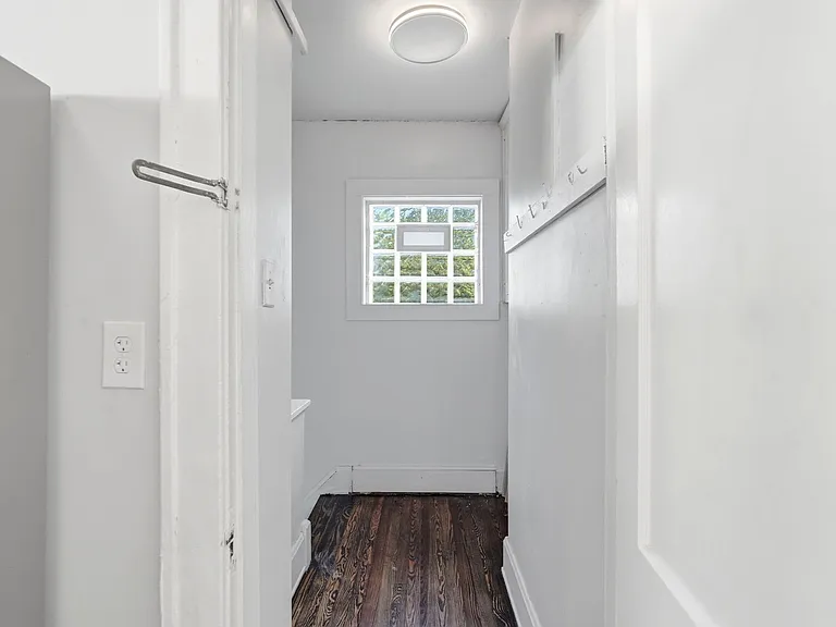682 Greenwood Ave — Photo 23