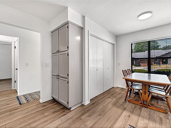 3rd image of 3 Canova Ln