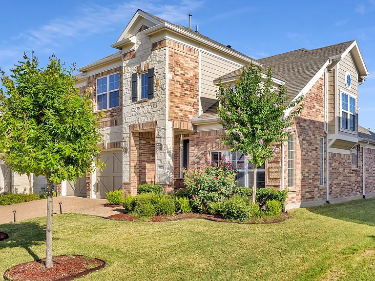 5520 Palisades Dr — Photo 4