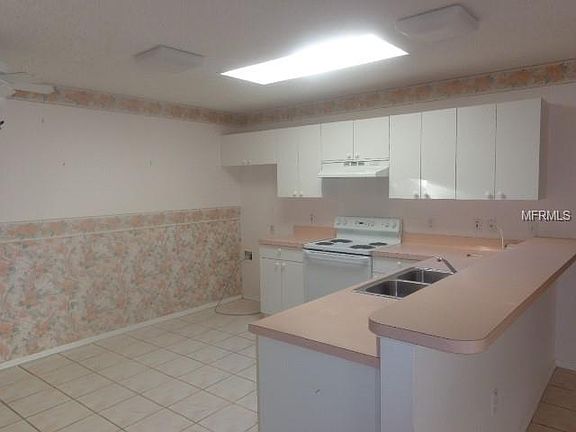 5th image of 2109 Escobar Ave