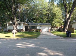 420 Prospect Cir, Shawano, WI 54166