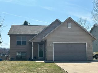 759 Hemphill Ave, Edgerton, WI 53534