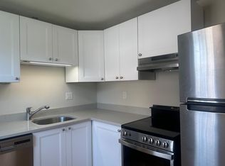 184 Broadway St APT 3, Wakefield, MA 01880