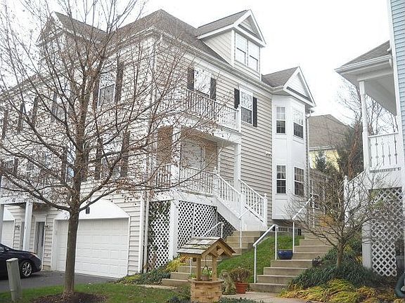 2nd image of 4 Victoria Ct
