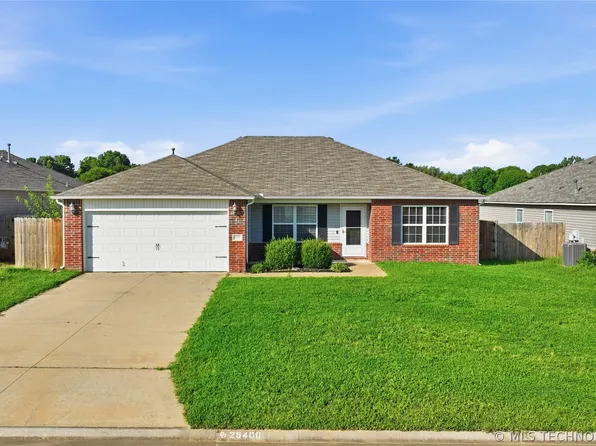 25400 E 93rd Ct S, Broken Arrow, OK 74014