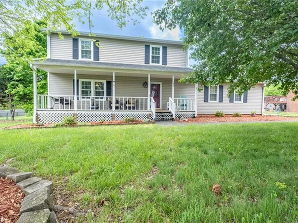 704 Leatherwood Ct, Lewisville, NC 27023