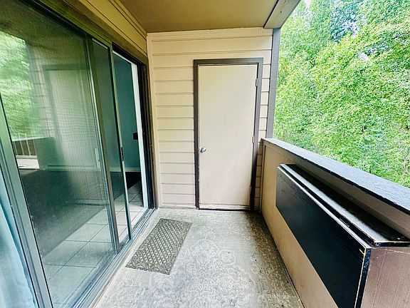3rd image of 1050 W Beaver Creek Blvd Suite B304