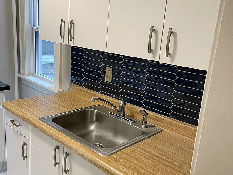 St. Clair Apartments — Photo 5