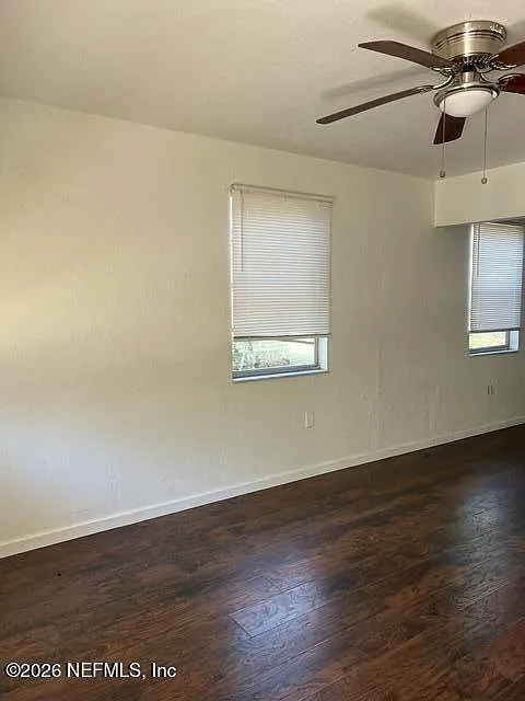 2 bed, 1.0 bath, 840 sqft, $900 — Photo 2