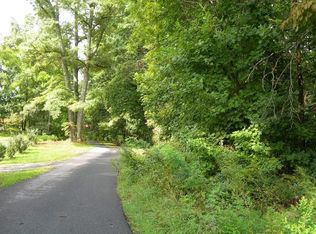 16 Our Dr, Hayesville, NC 28904