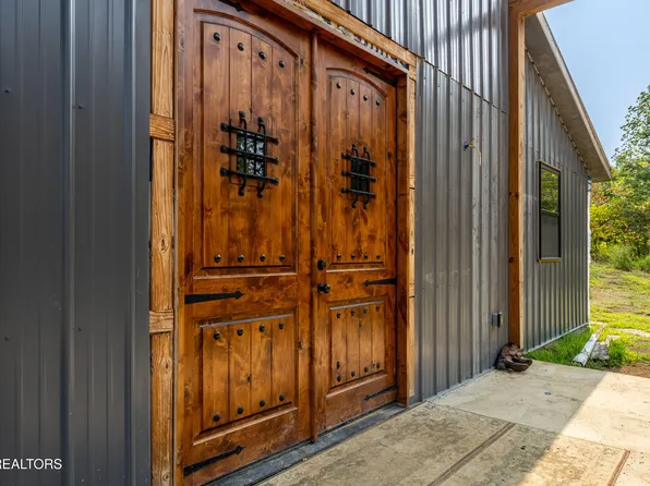 750 Shadden Rd, Tellico Plains, TN 37385