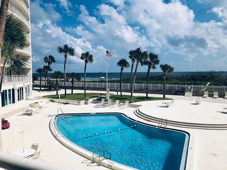 1601 Ocean Dr S #110 — Photo 41