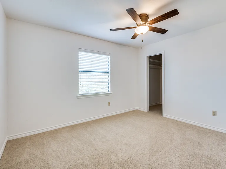14423 Sunrose Ln — Photo 17
