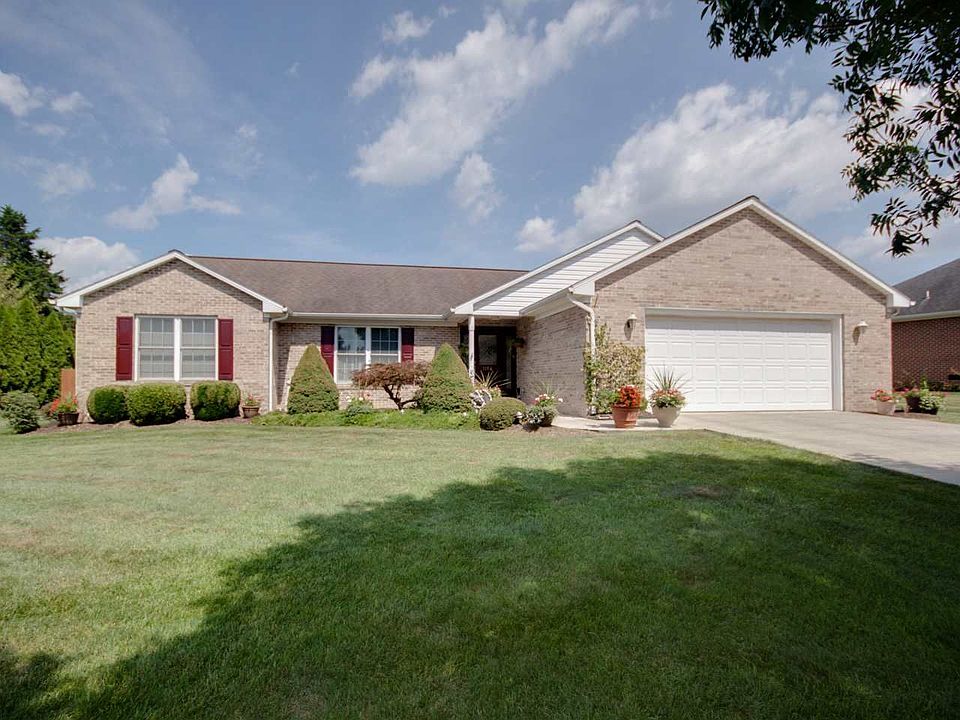1st image of 3196 Nutmeg Ct