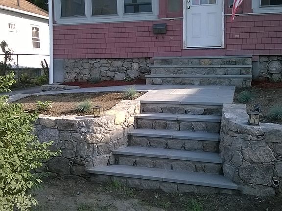 2nd image of 85 Blanding Ave