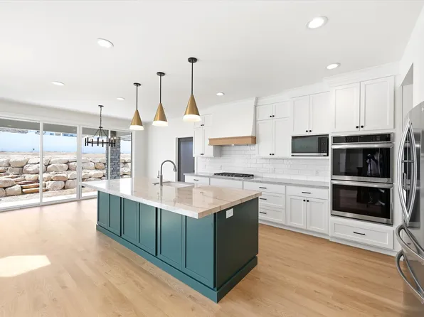353 N Barlow Ct, Saratoga Springs, UT 84045