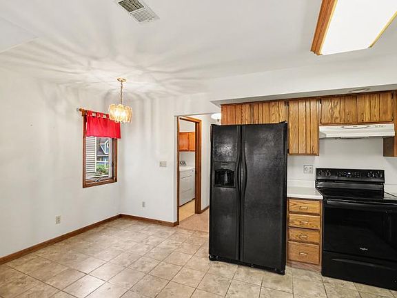 5th image of 3887 Port Austin Rd
