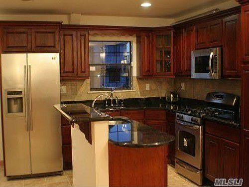 3rd image of 12029 Cove Ct
