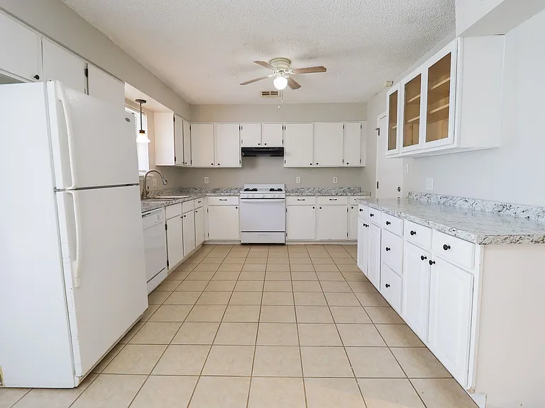 15080 S Xenophon Ave — Photo 9