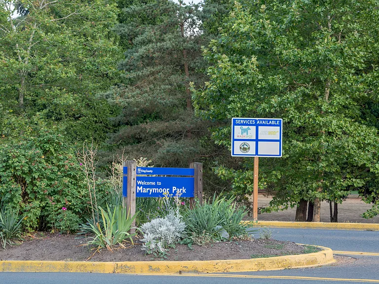 Marymoor Park is minutes away