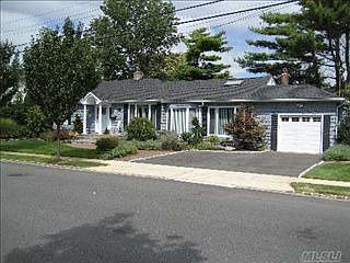 5th image of 333 S Bay Dr