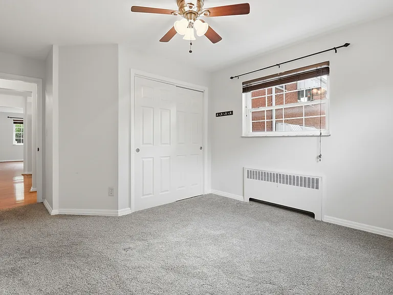 6237 Benneville St #1 — Photo 19