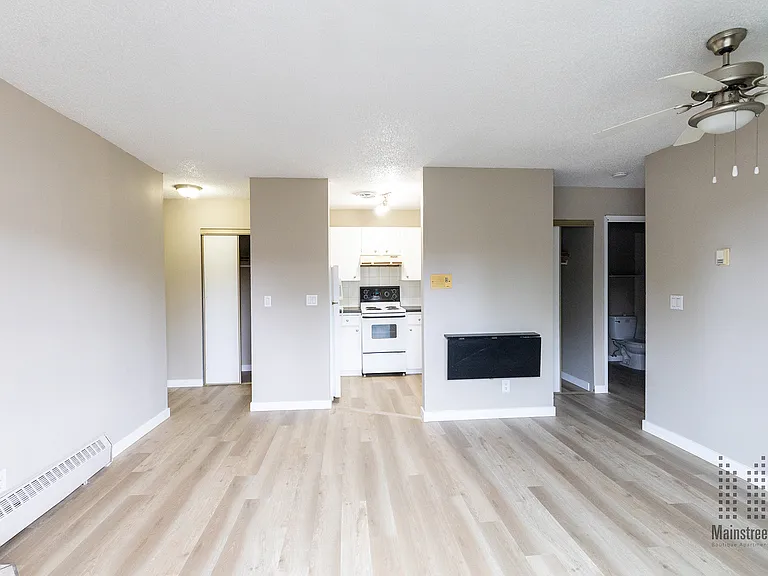1715 24th Ave SW — Photo 21