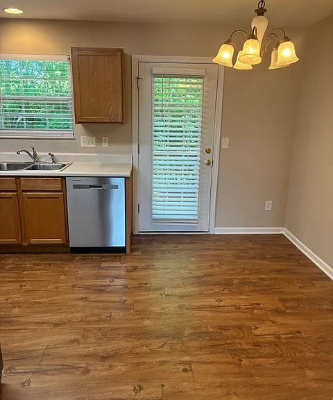 4805 Poplar Crest Way — Photo 6