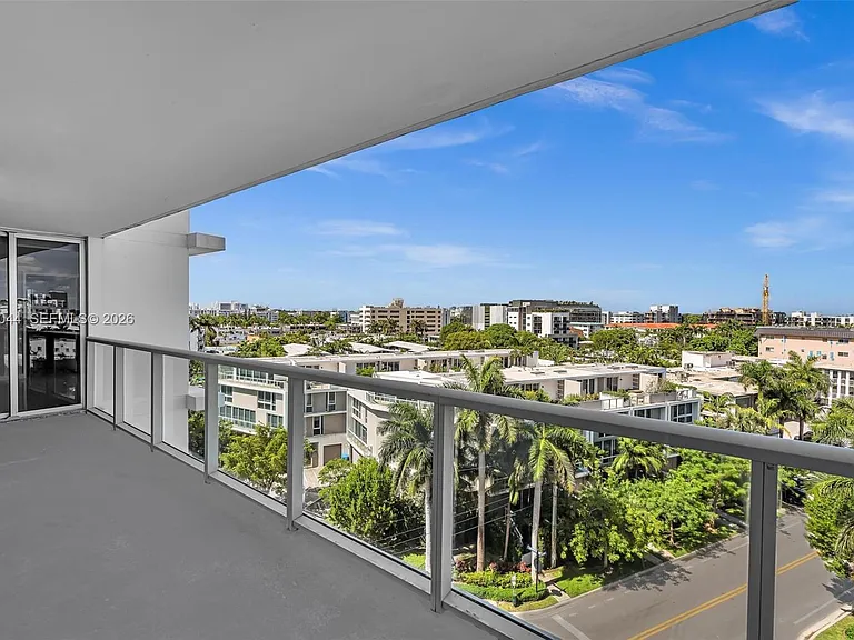9901 E Bay Harbor Dr #803 — Photo 16