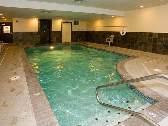 2nd image of 1723 NW Harbor Ave #5