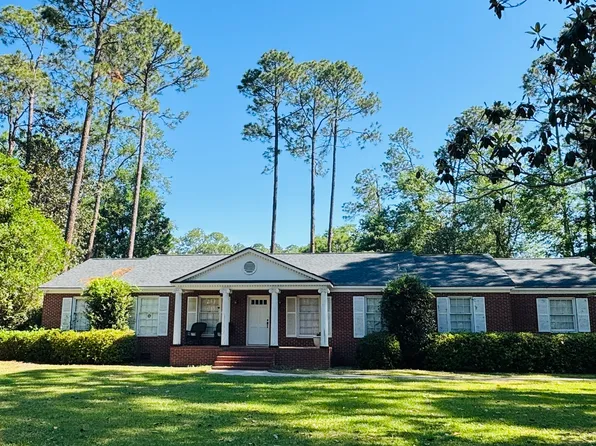 118 Woodlawn Dr, Statesboro, GA 30458