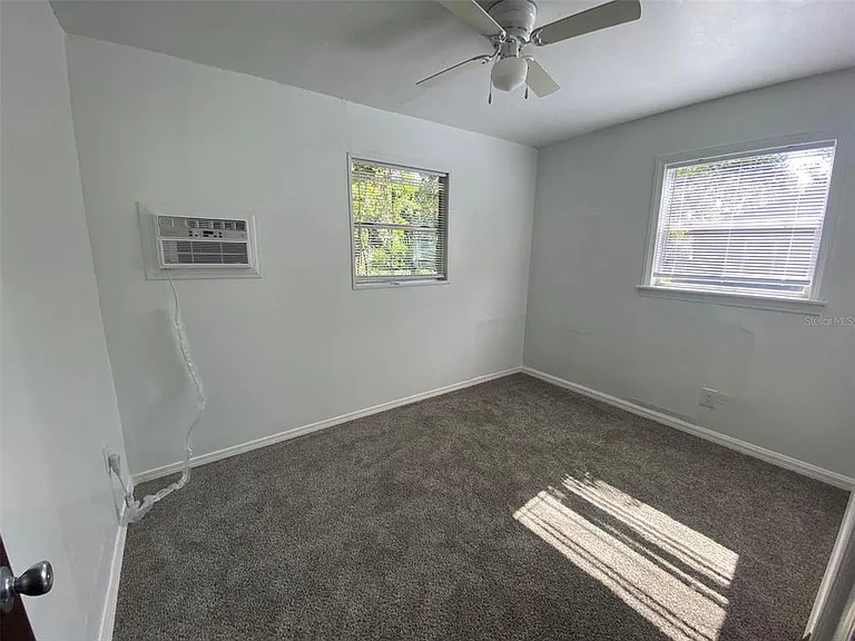 2219 SE 15th St — Photo 14