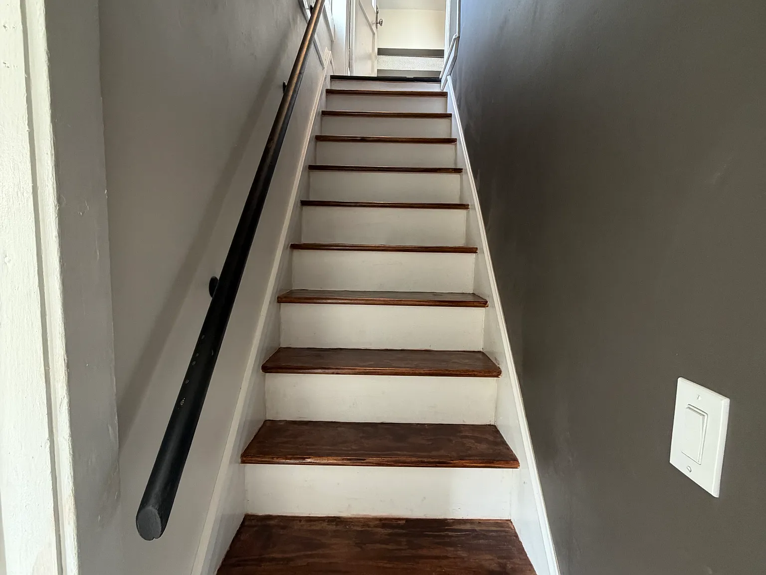 2 bed, 700 sqft, $1,800 — Photo 3