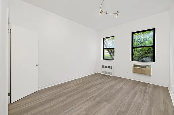 Rented by REAL New York | media 9