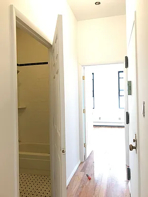 Rented by Nooklyn NYC LLC | media 20