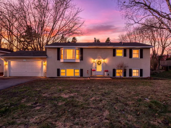 7424 Able St NE, Fridley, MN 55432