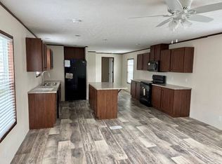 E 4th Ave #1706, Coal Valley, IL 61240